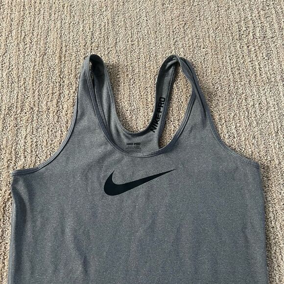 Nike Grey Logo Dri-fit Workout Tank Top - Picture 4 of 8